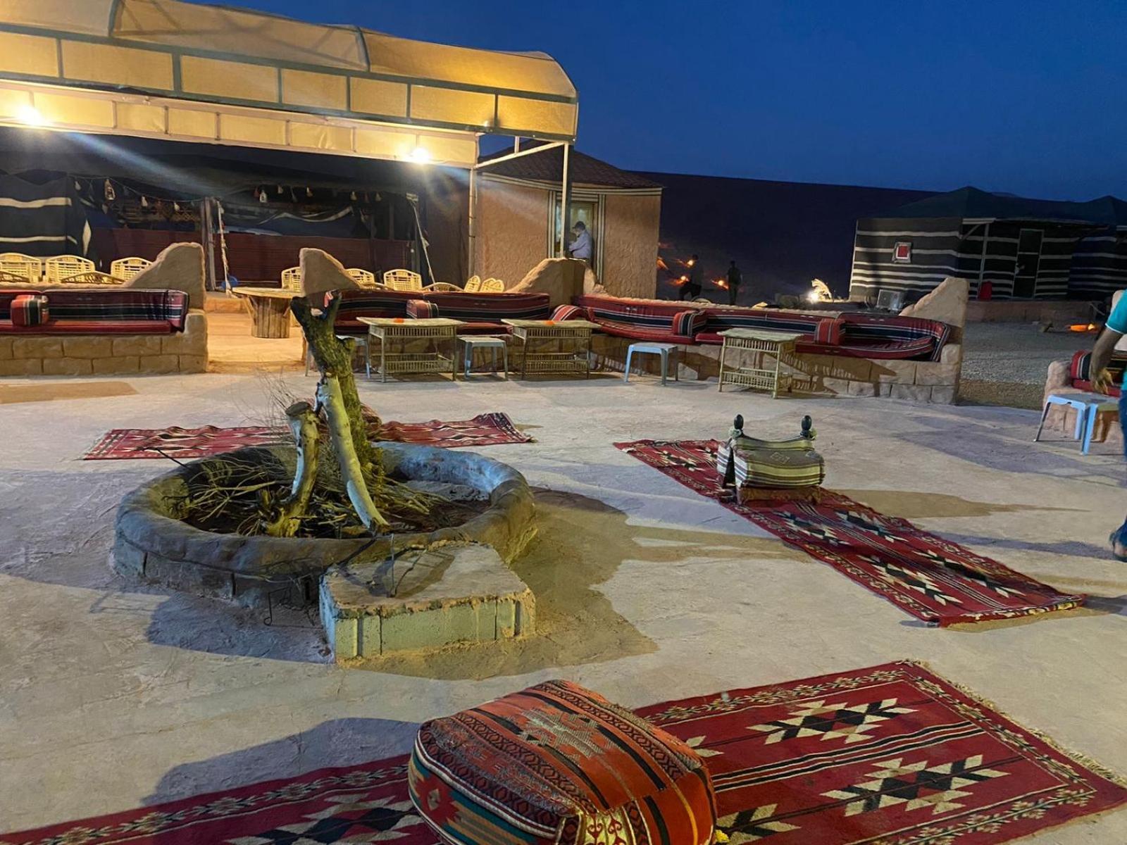 Arena Desert Camp & Adventurers Wadi Rum Exterior foto